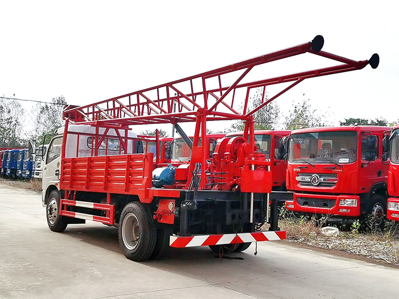 東風(fēng)凱普特國6汽車鉆機(jī)